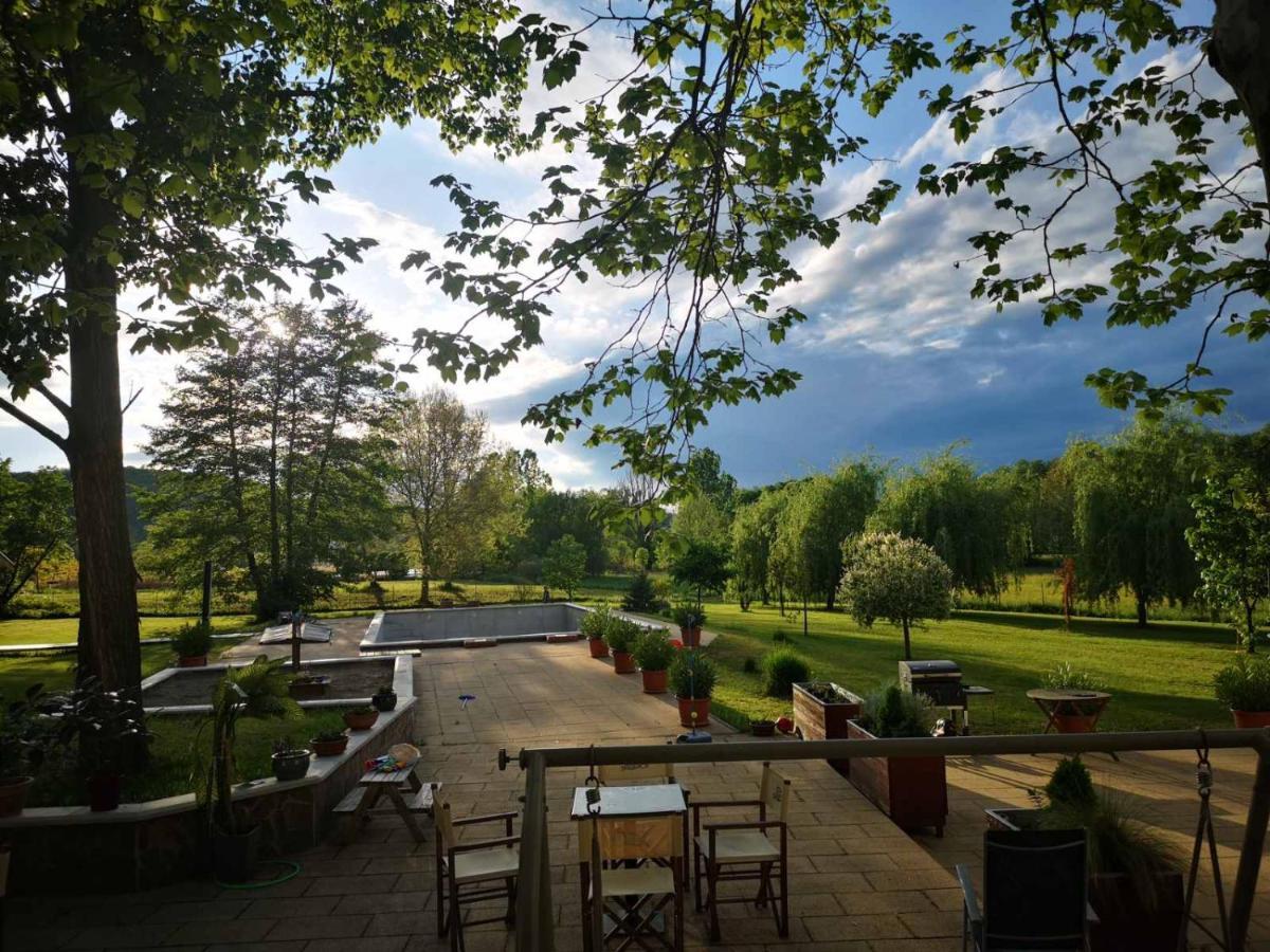 Varga Villa Орфю Экстерьер фото