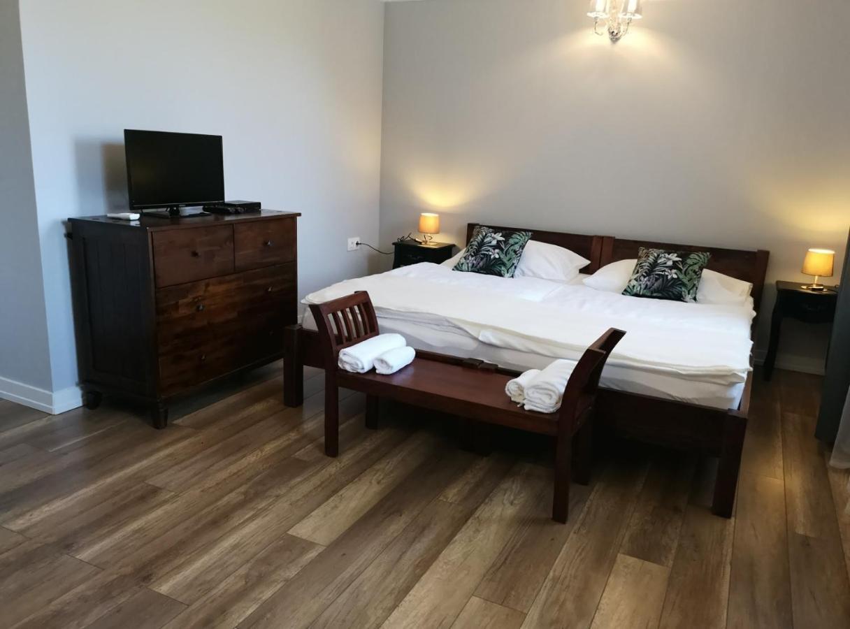 Varga Villa Орфю Экстерьер фото